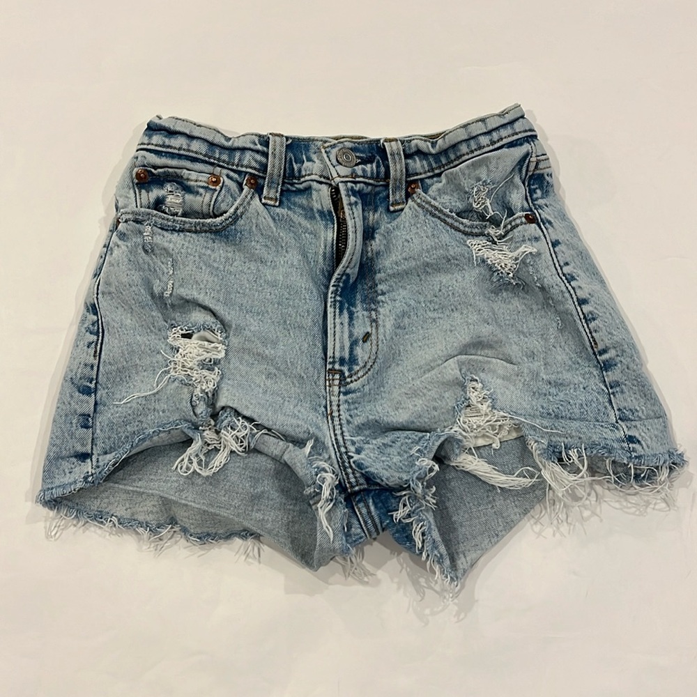 Abercrombie and Fitch, the mom short high-rise curve of Jean shirts size 25/0